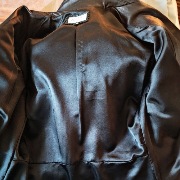 Kippy's Gorgeous Brand New Leather Motorcycle Jacket - Picture 15 of 17